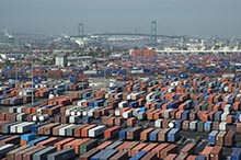 Лос-Анджелесский порт поднял свой контейнерооборот на 6,31%